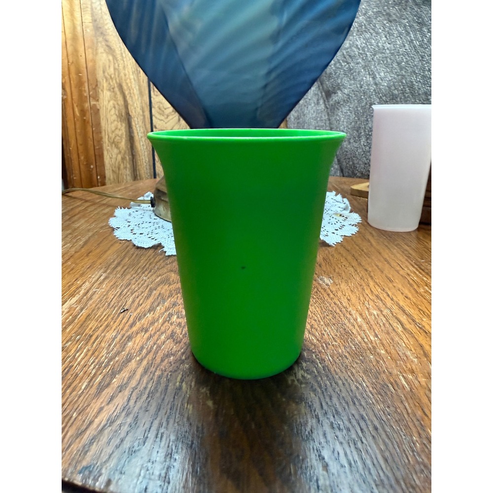 Vintage Tupperware Lime Green Plastic Tumbler Cup no lid Made in USA Kitchenware